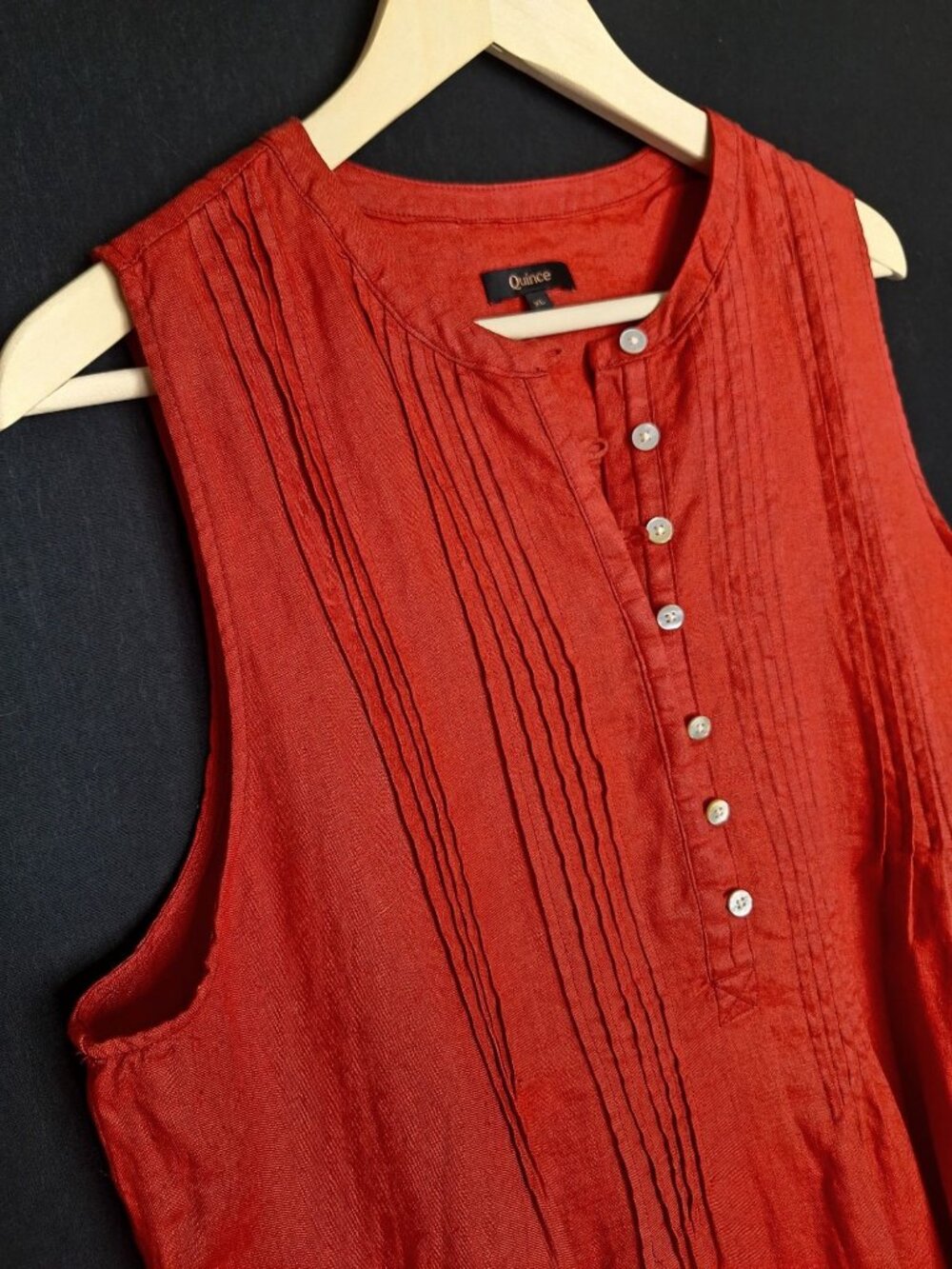 💙 Quince 100% Linen Sleeveless Tunic Dress Red Size XL Pintuck Henley Pockets C - Picture 2 of 7